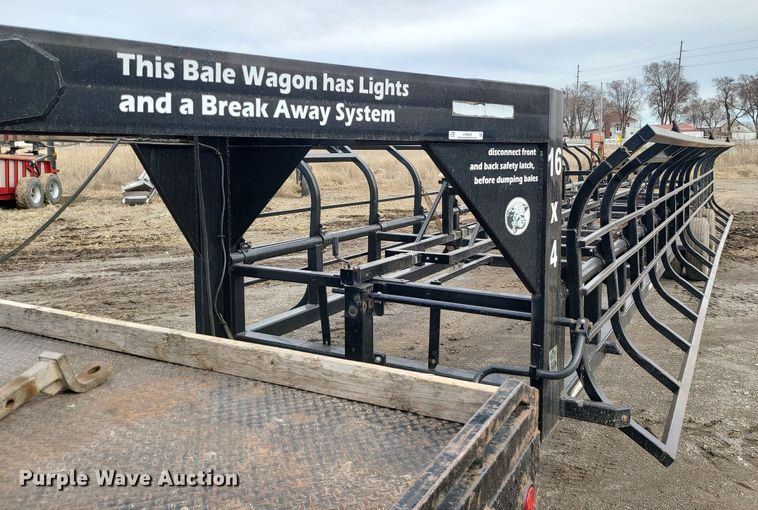 image for item LH9838 Industrias America 16x4  hay bale trailer