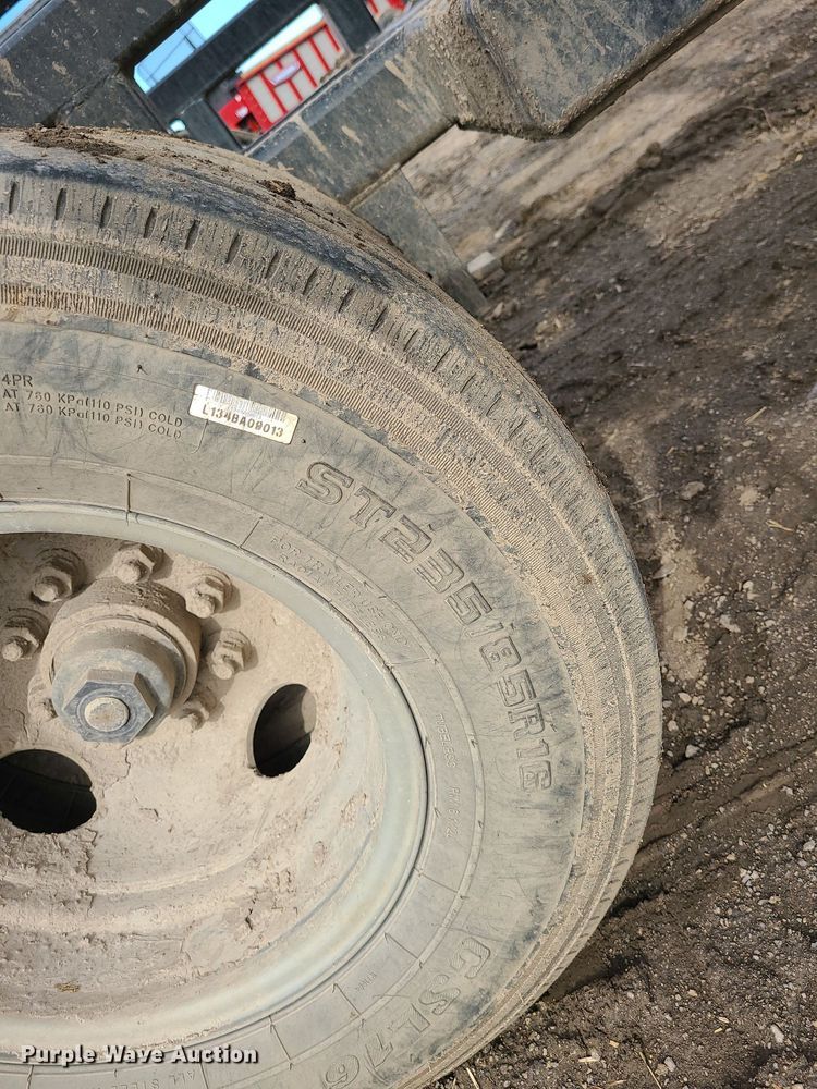 image for item LH9838 Industrias America 16x4  hay bale trailer