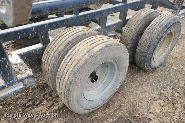 image for item LH9838 Industrias America 16x4  hay bale trailer