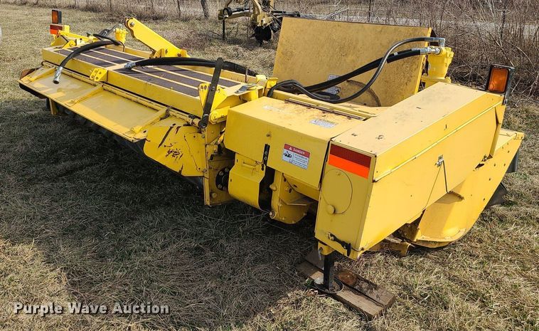 image for item LH9840 Discbine 750HD  forage head