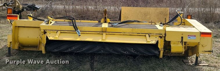 image for item LH9840 Discbine 750HD  forage head