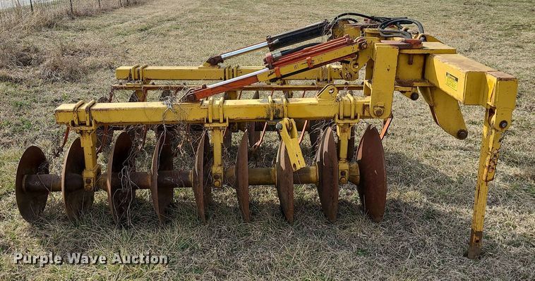 image for item LH9844 Amco TJ3-1826  terracing plow