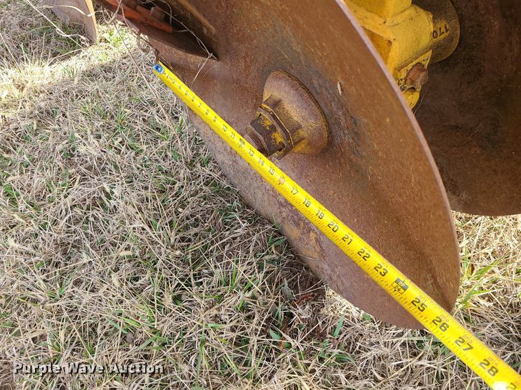 image for item LH9844 Amco TJ3-1826  terracing plow