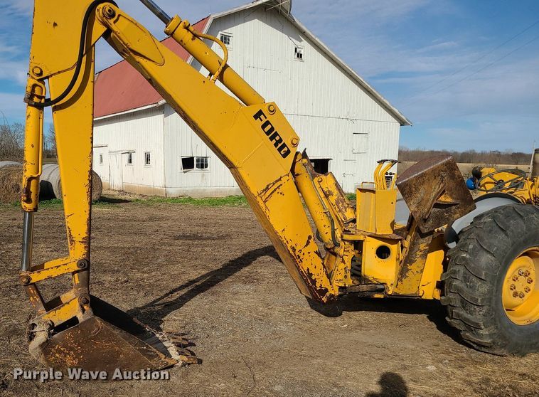 image for item LH9845 Ford 4500  backhoe