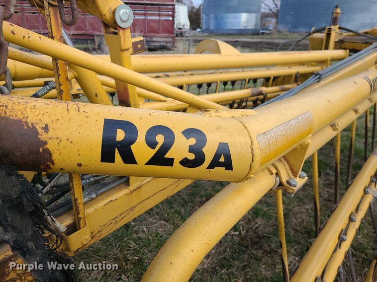 image for item LH9889 Vermeer R23A  hay rake