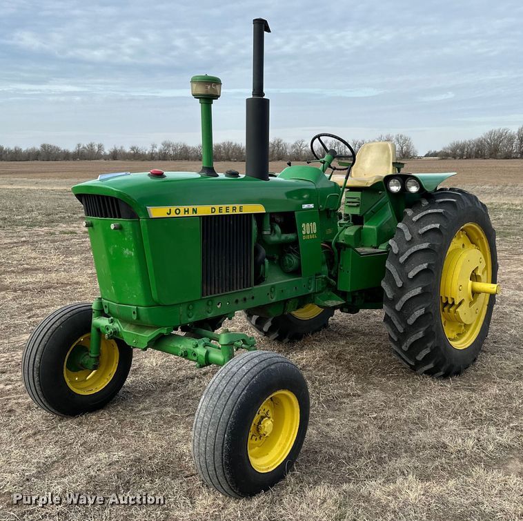 1963 John Deere 3010 tractor in Lyons, KS Item LN9290 sold Purple Wave