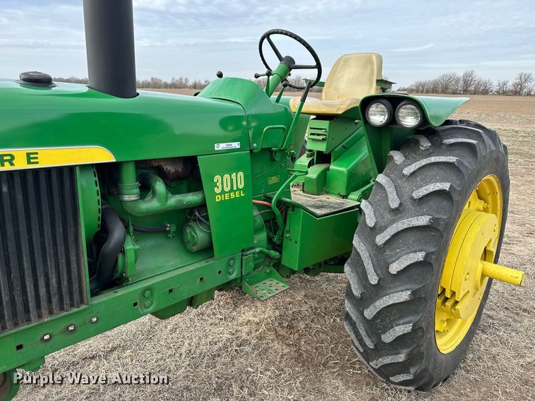 image for item LN9290 1963 John Deere 3010  tractor