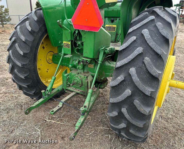 image for item LN9290 1963 John Deere 3010  tractor
