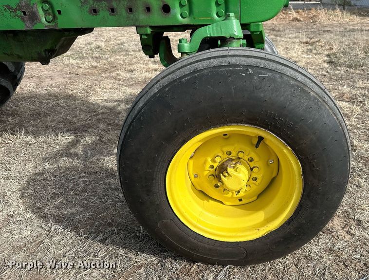 image for item LN9290 1963 John Deere 3010  tractor