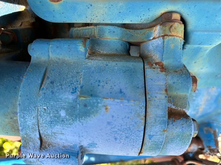 image for item LR9599 Ford 2000  tractor