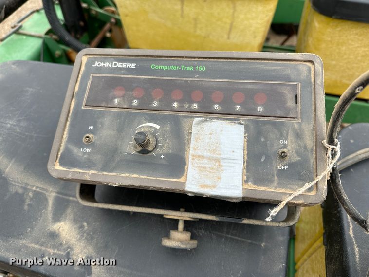 image for item LT9132 John Deere 7300  planter