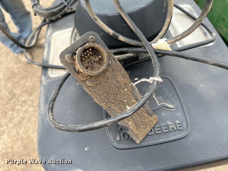 image for item LT9132 John Deere 7300  planter