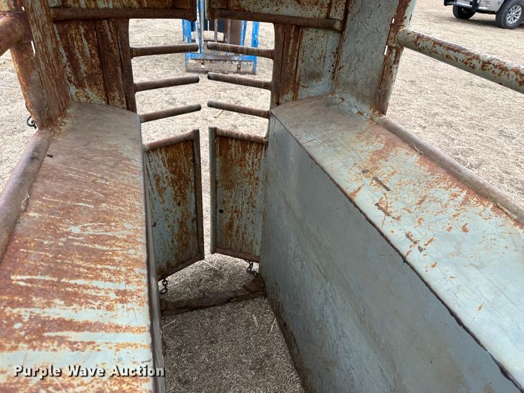 image for item LT9144 WW  roping chute