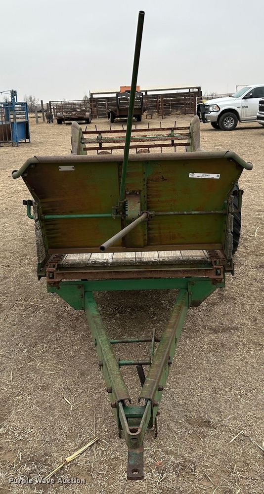 image for item LT9145 Oliver 170  manure spreader