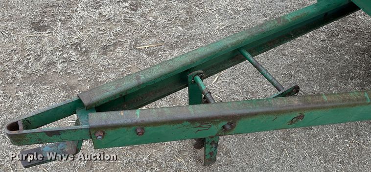 image for item LT9145 Oliver 170  manure spreader