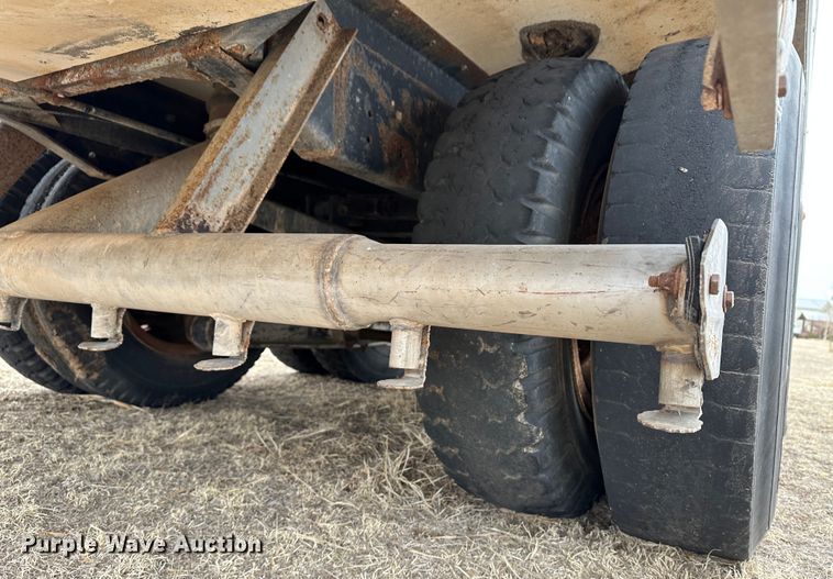 image for item LT9146 1974 Kari Kool PTK  tank trailer