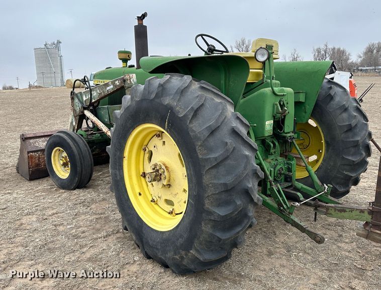 image for item LT9147 1961 John Deere 3010  tractor