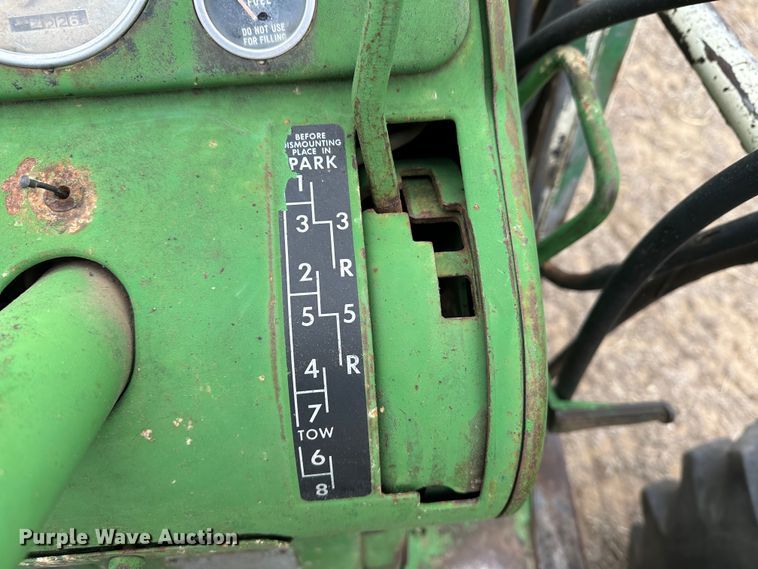 image for item LT9147 1961 John Deere 3010  tractor