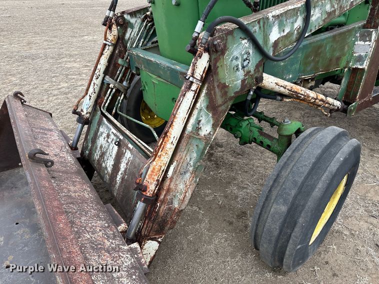 image for item LT9147 1961 John Deere 3010  tractor