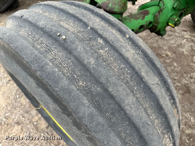 image for item LT9147 1961 John Deere 3010  tractor