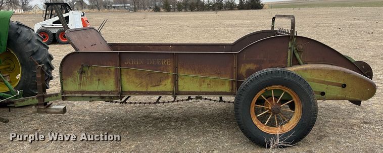 image for item LT9150 John Deere H  manure spreader