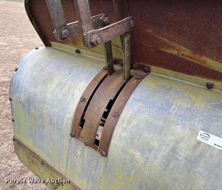 image for item LT9150 John Deere H  manure spreader