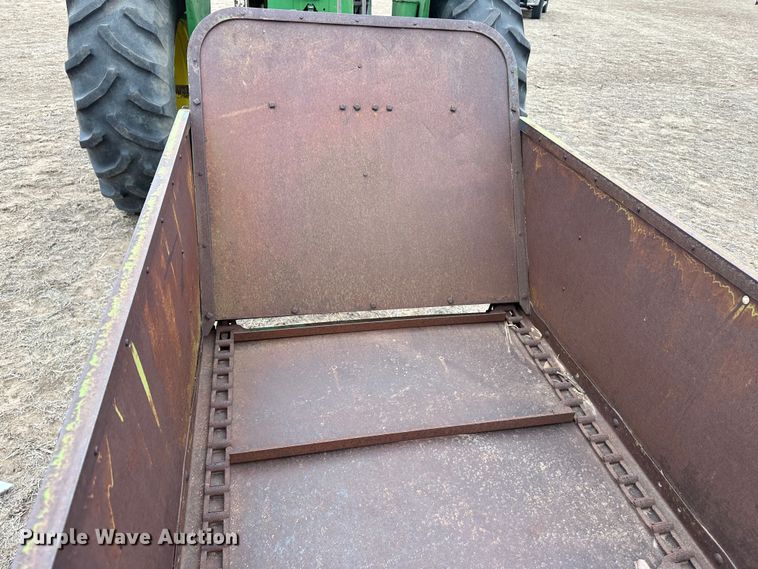 image for item LT9150 John Deere H  manure spreader