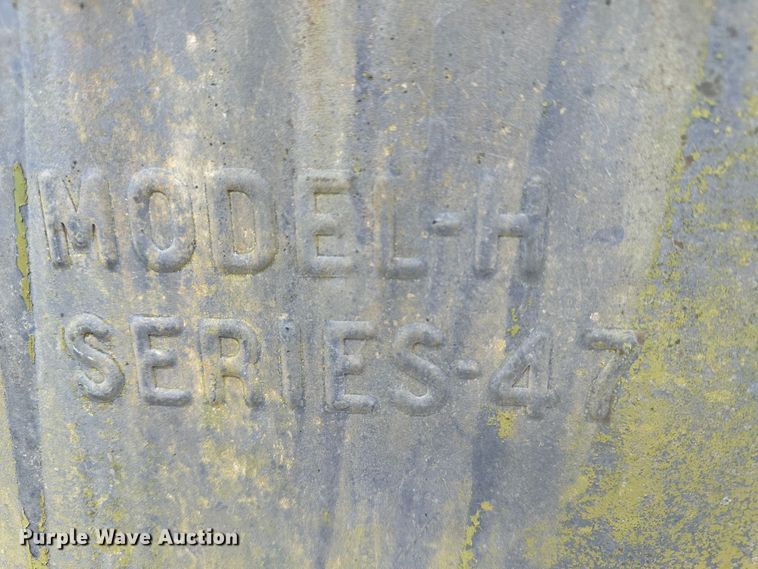 image for item LT9150 John Deere H  manure spreader