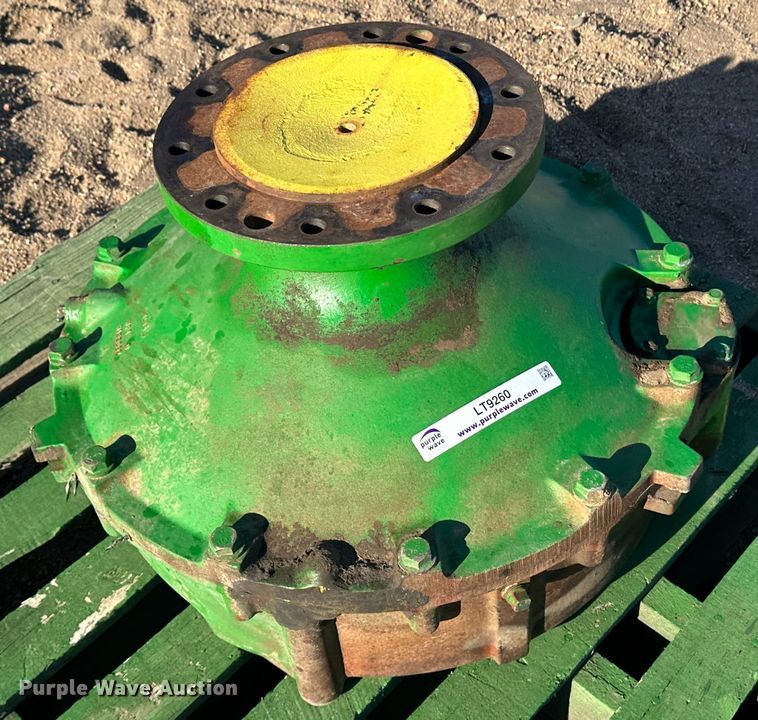 image for item LT9260 John Deere 9500  planetary drive