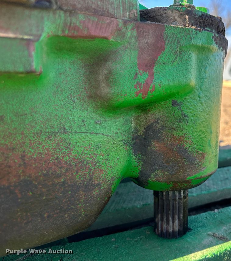 image for item LT9260 John Deere 9500  planetary drive