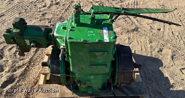 image for item LT9261 John Deere 9500  idle static hydraulic drive