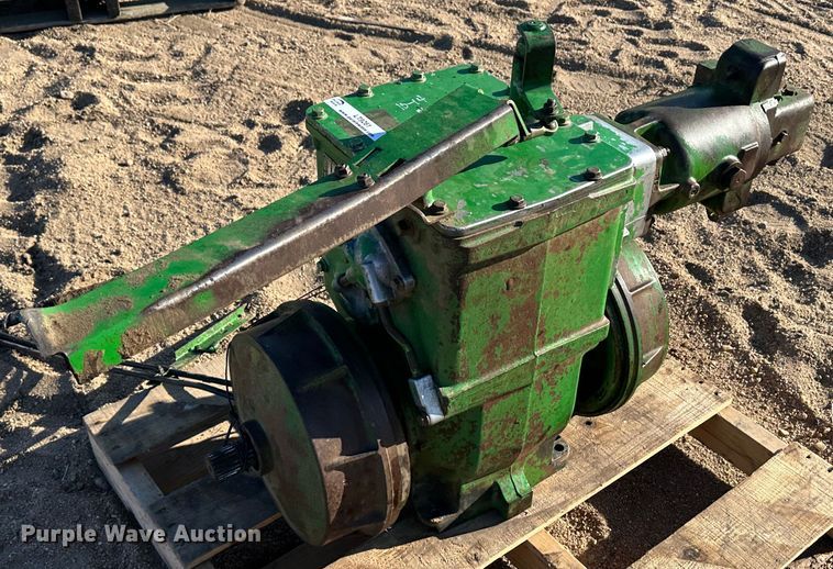 image for item LT9261 John Deere 9500  idle static hydraulic drive