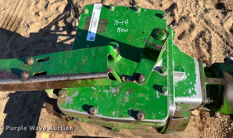 image for item LT9261 John Deere 9500  idle static hydraulic drive