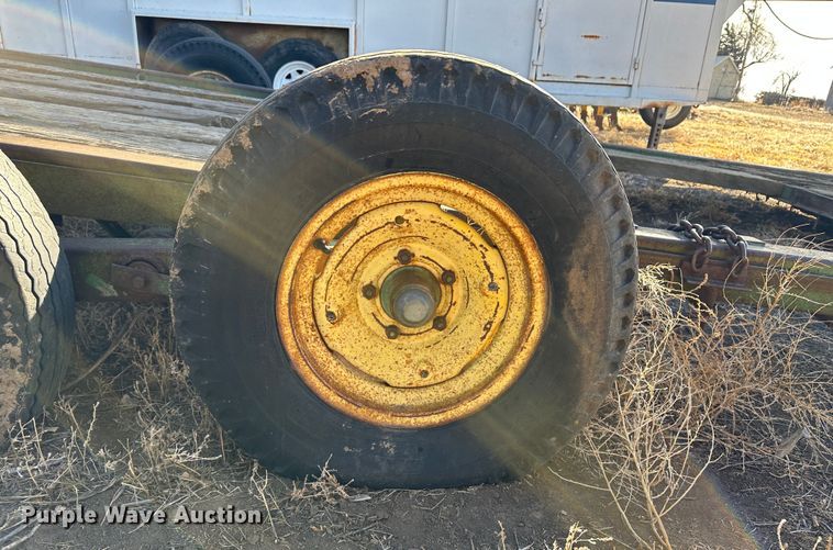 image for item LT9464 John Deere  hay bale trailer