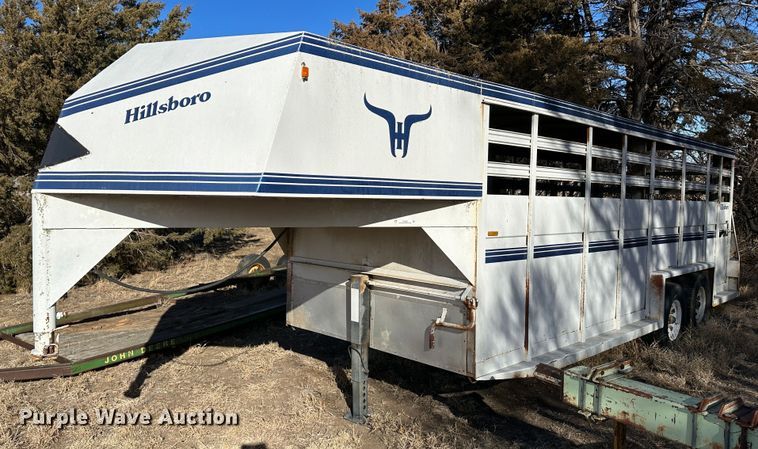 image for item LT9465 1983 Hillsboro Industries Inc.  livestock trailer