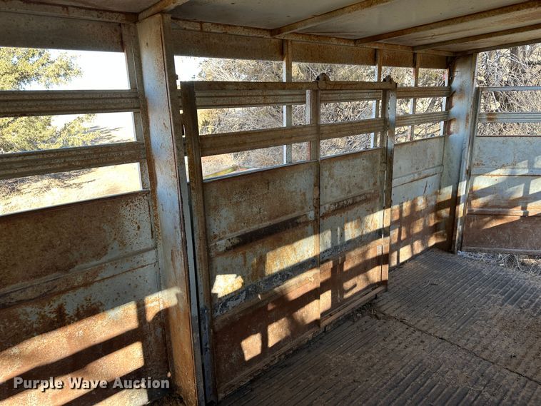 image for item LT9465 1983 Hillsboro Industries Inc.  livestock trailer