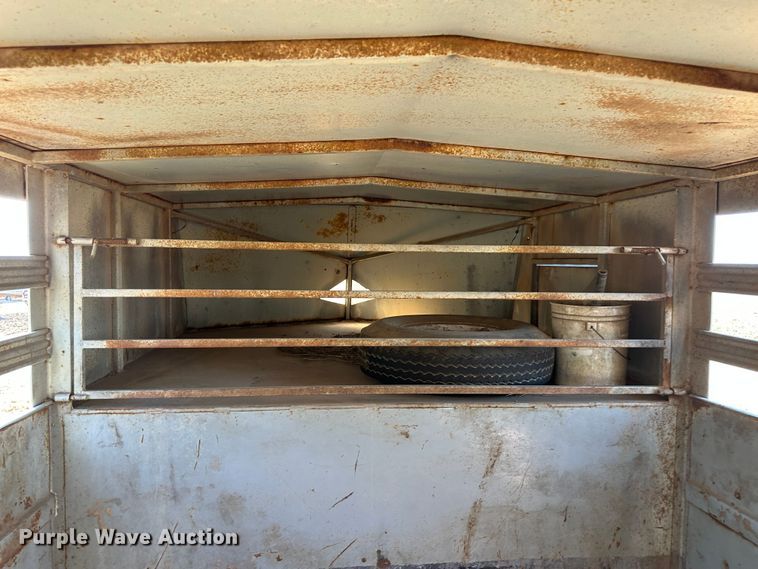 image for item LT9465 1983 Hillsboro Industries Inc.  livestock trailer