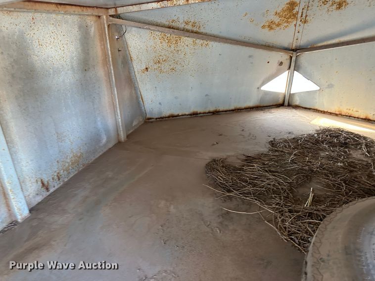 image for item LT9465 1983 Hillsboro Industries Inc.  livestock trailer