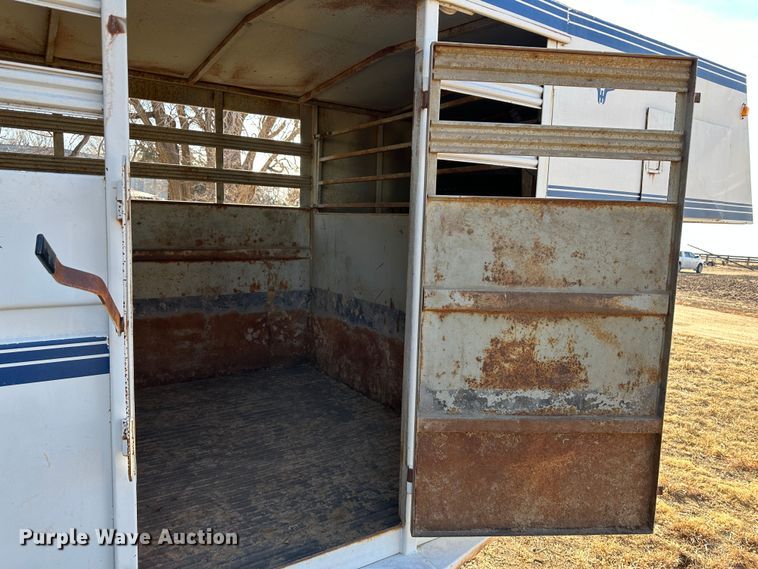 image for item LT9465 1983 Hillsboro Industries Inc.  livestock trailer