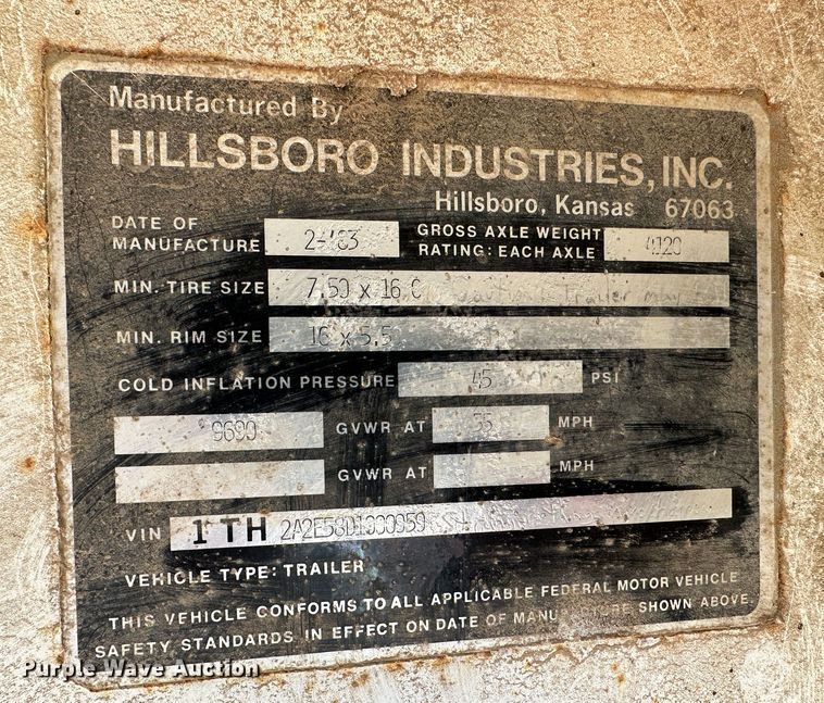 image for item LT9465 1983 Hillsboro Industries Inc.  livestock trailer