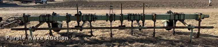 image for item LT9466 Orthman  row crop cultivator
