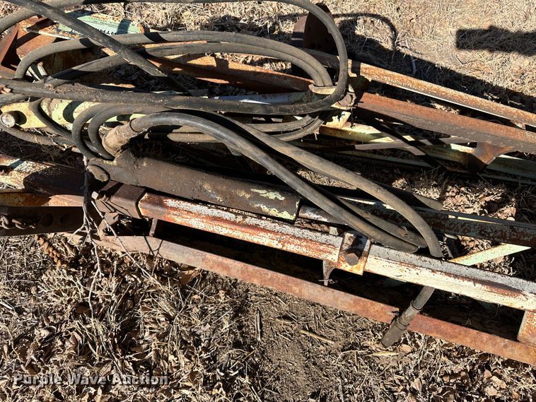 image for item LT9466 Orthman  row crop cultivator