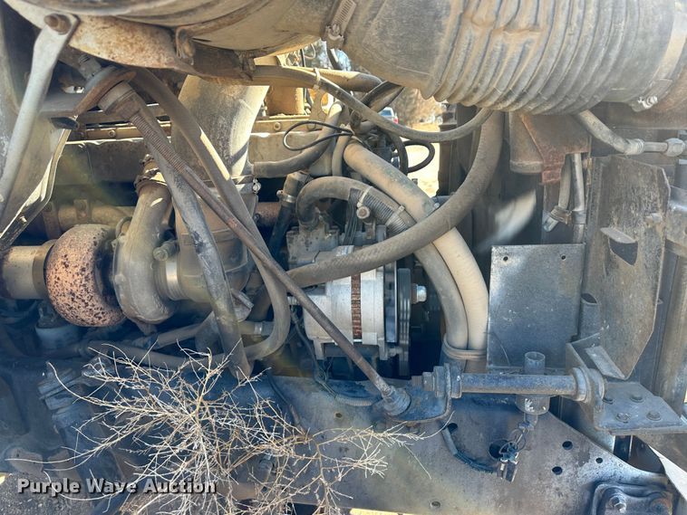 image for item LT9467 1987 International F2375  semi truck