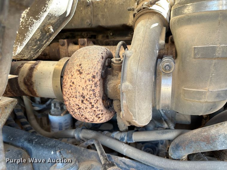 image for item LT9467 1987 International F2375  semi truck