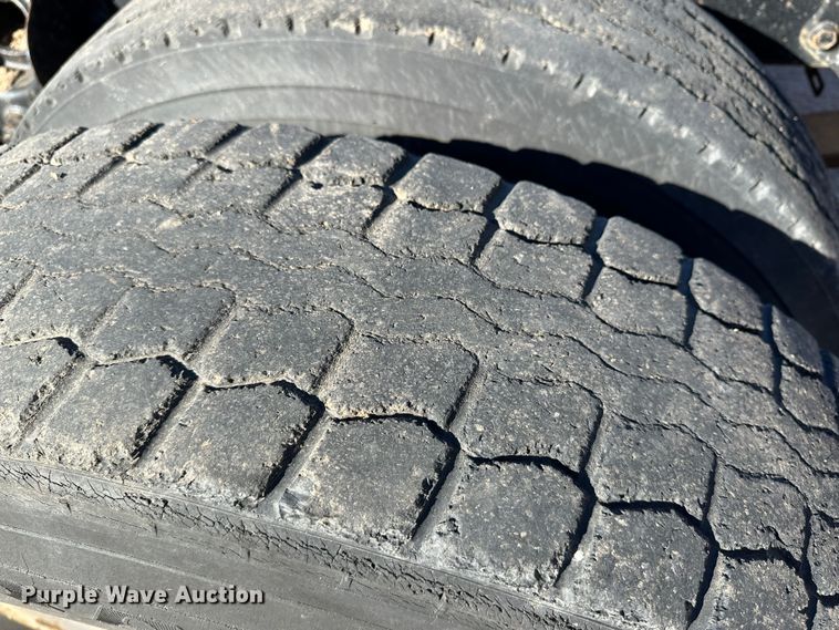 image for item LT9467 1987 International F2375  semi truck