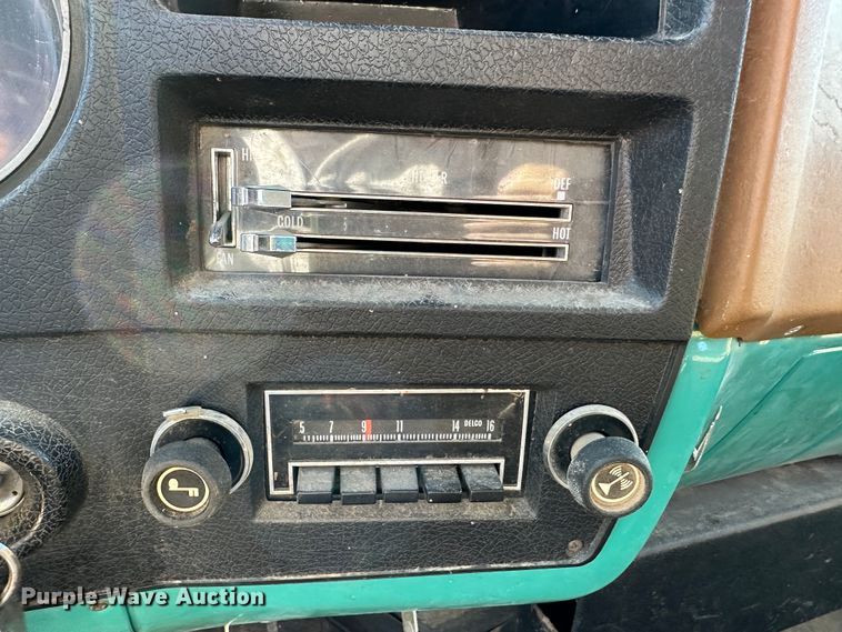 image for item LT9468 1974 GMC 6000  grain truck