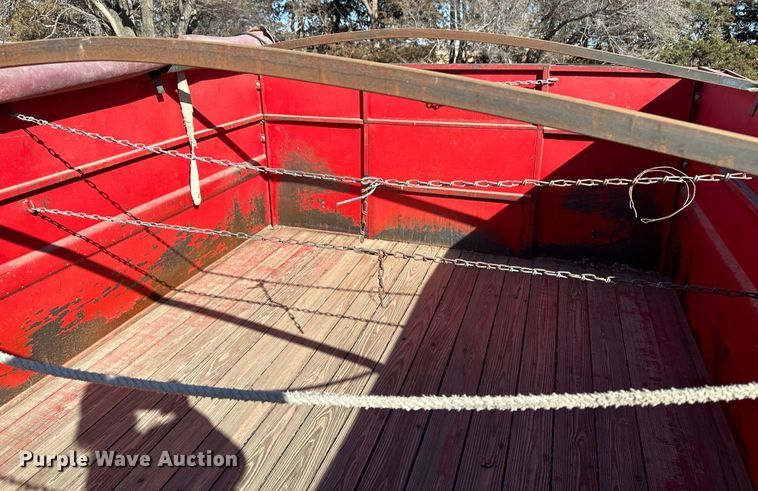 image for item LT9468 1974 GMC 6000  grain truck