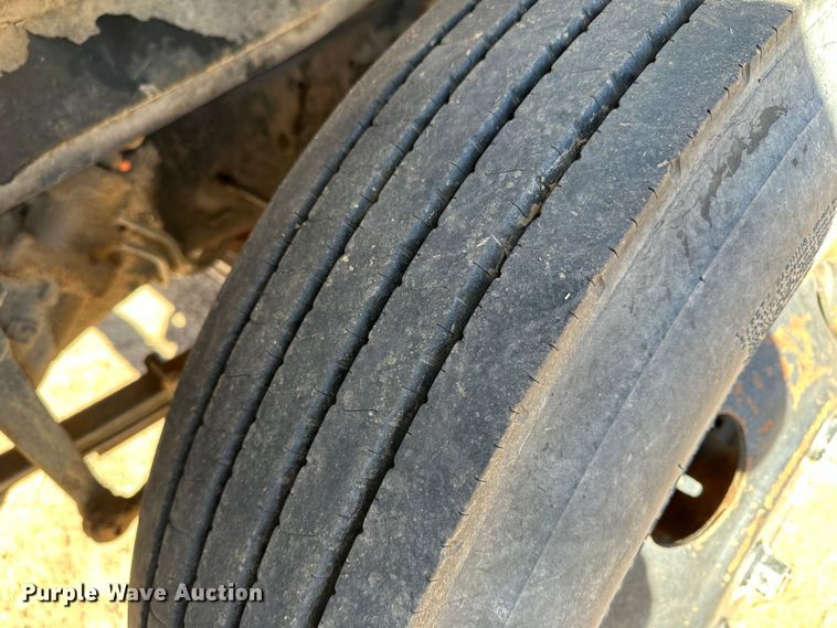 image for item LT9468 1974 GMC 6000  grain truck