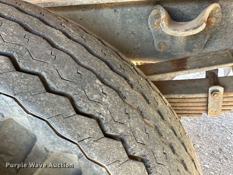 image for item LT9468 1974 GMC 6000  grain truck