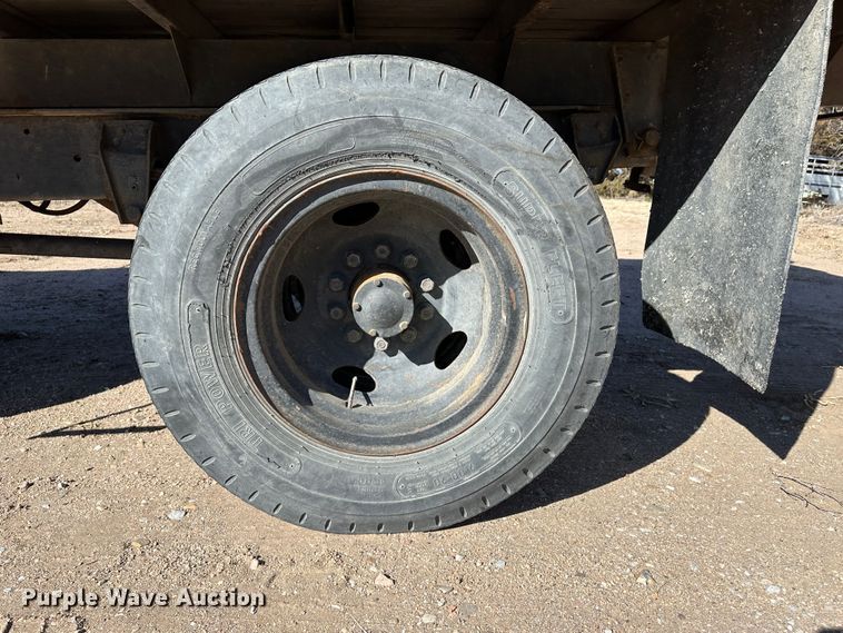 image for item LT9468 1974 GMC 6000  grain truck